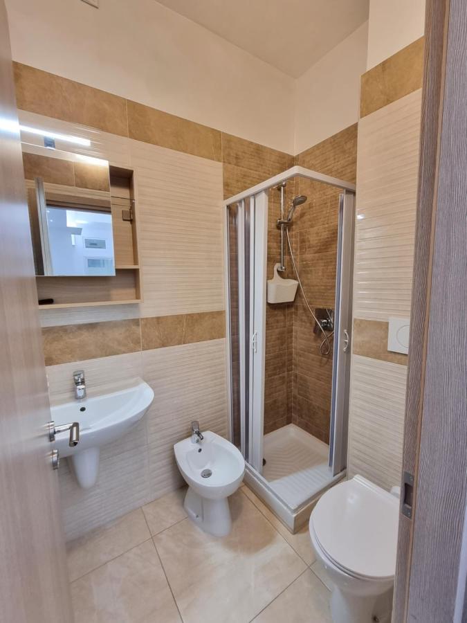 Nettuno Apartament *